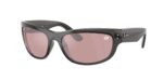 unisex γυαλιά ηλίου RAY-BAN RB2289 14543E Mega balorama με διαφανές μαύρο κοκάλινο σκελετό και κόκκινους πολωτικούς φακούς.