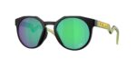 OAKLEY OO9242 924222 Hstn : Η δυναμική του Matte Black συναντά την κρυστάλλινη όραση των Prizm Jade φακών.