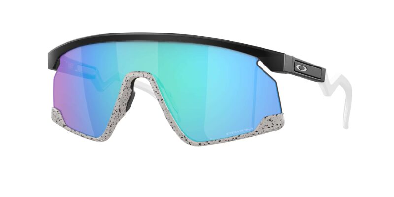 SPORT ανδρικά γυαλιά ηλίου OAKLEY OO9280 928003 Bxtr με ματ μαύρο κοκάλινο σκελετό και prizm μπλε του ζαφειριού φακούς.