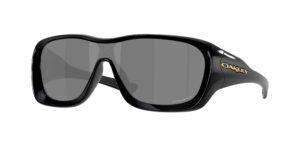 SPORT ανδρικά γυαλιά ηλίου OAKLEY OO9493 949301 De la salle με μαύρο γυαλιστερό κοκάλινο σκελετό και μαύρους Prizm φακούς.