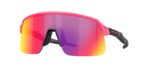 SPORT ανδρικά γυαλιά ηλίου OAKLEY OO9496 949614 Sutro Lite S με γυαλιστερό λευκό κοκάλινο σκελετό και μπεζ πολωτικούς Prizm φακούς.