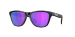 SPORT ανδρικά γυαλιά ηλίου OAKLEY OO9508 950804 Frogskins S με μαύρο ματ κοκάλινο σκελετό και βιολετί Prizm φακούς καθρέπτες.
