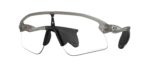 SPORT ανδρική μάσκα ηλίου OAKLEY OO9517 951708 Stunt Devil με γκρι σκελετό και φωτοχρωμικούς φακούς Iridium.