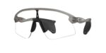 SPORT ανδρικά γυαλιά ηλίου OAKLEY OO9518 951808 Stunt Devil S με γκρι ματ κοκάλινο σκελετό και φωτοχρωμικούς φακούς.