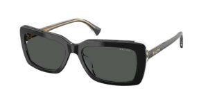 Casual γυναικεία γυαλιά ηλίου RALPH LAUREN RA5342U 629787 με γυαλιστερό μπλε διαφανή σκελετό και σκούρους γκρι φακούς.