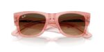 RAY-BAN RB0840S 684843 Mega wayfarer, unisex γυαλιά ηλίου με διαφανές ροζ κοκάλινο σκελετό και ανοιχτούς καφέ ντεγκραντέ φακούς.
