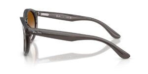 unisex γυαλιά ηλίου RAY-BAN RBR0505S 6707CB με διαφανή σκούρο γκρι κοκάλινο σκελετό και ντεγκραντέ καφέ φακούς.