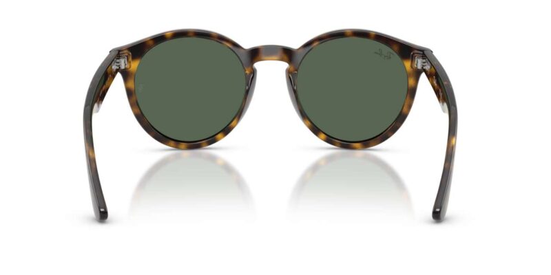unisex γυαλιά ηλίου RAY-BAN RBR0505S 6790VR με Havana κοκάλινο σκελετό ταρταρούγα και σκούρους πράσινους φακούς.